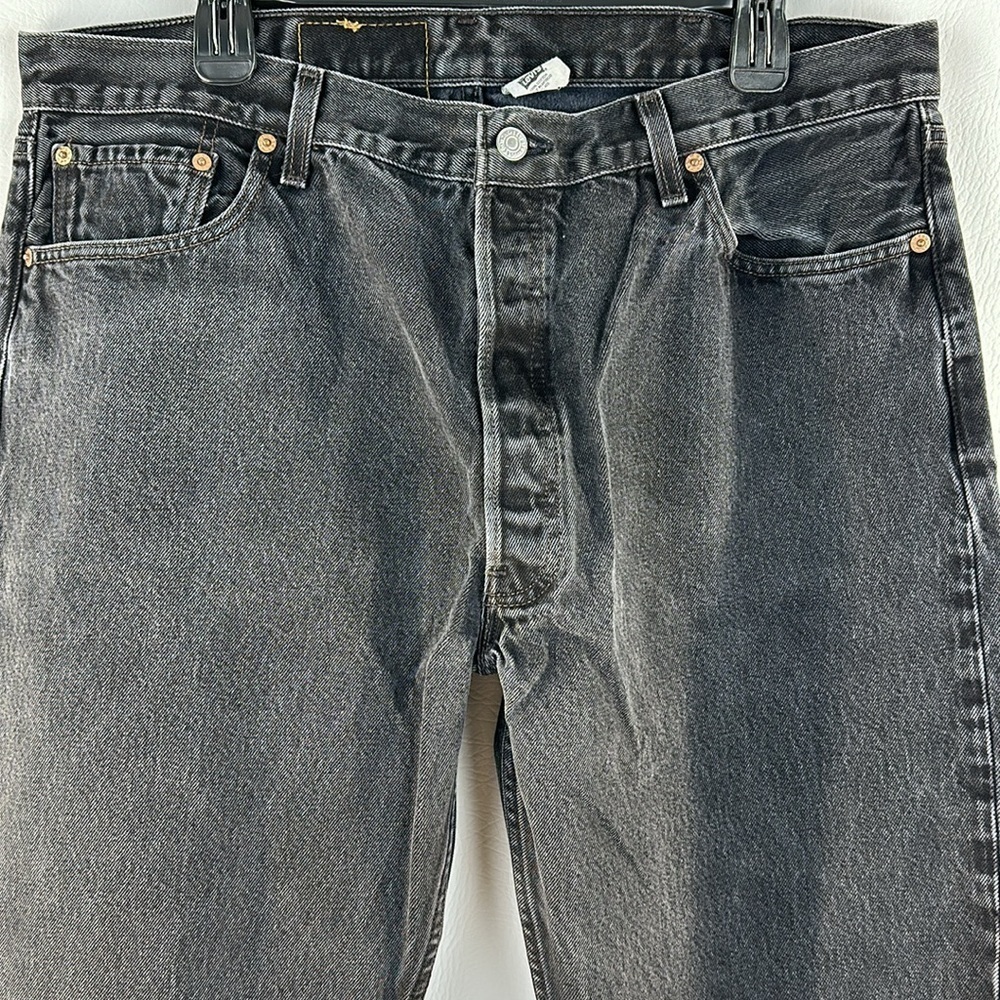 Levi’s 501 Black Washed Denim Jeans, 40x34 - Picture 2 of 8